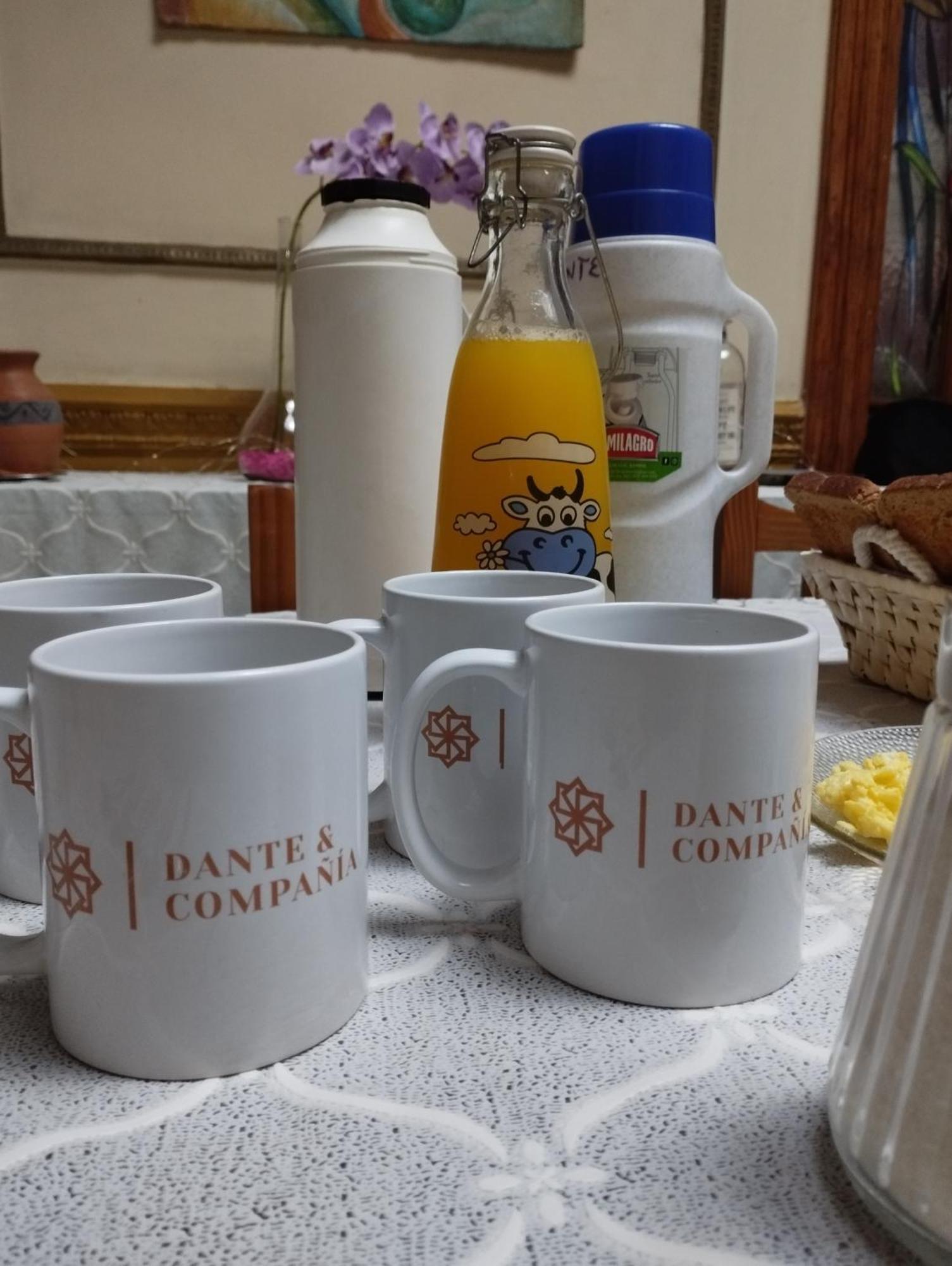 Hostel Dante Y Compania Buenos Aires Pokoj fotografie